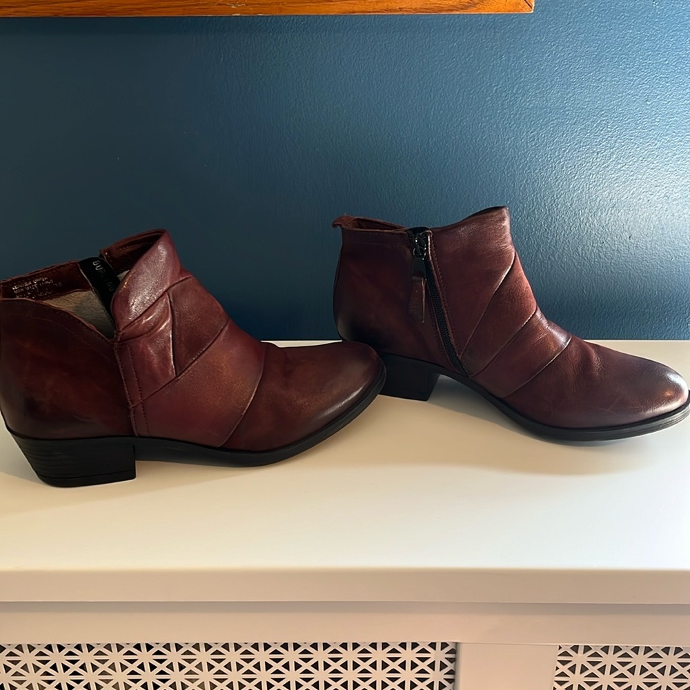 Miz Mooz Burlington size 39